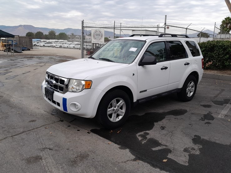2008-ford-escape-image-2