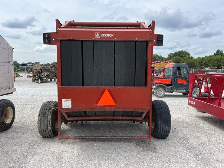 hesston-956-image-7