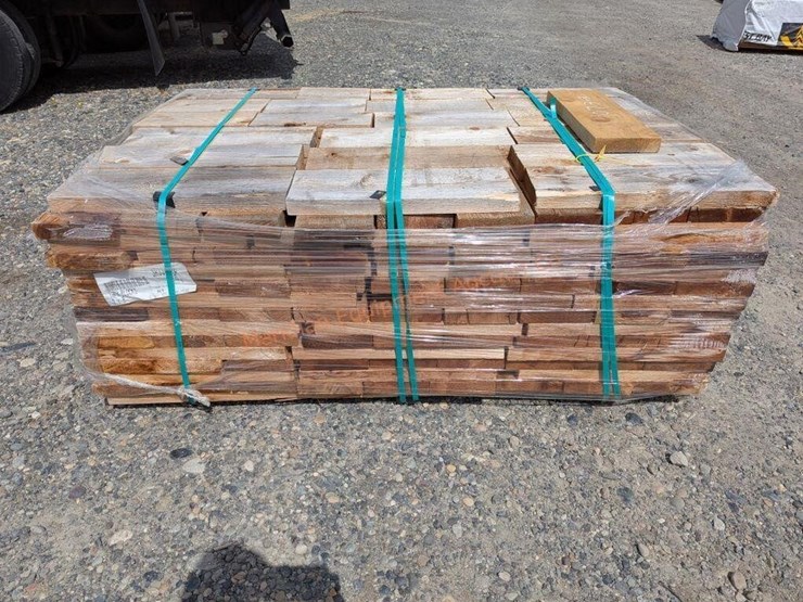 lot-assorted-cedar-kindling-blocks-image-3