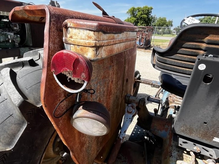 ford-tractor-image-15