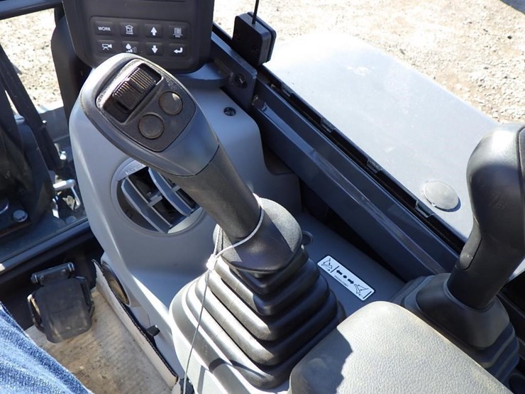 2024-doosan-dx35z-image-26