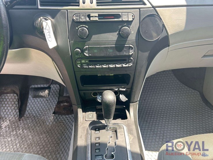 2007-chrysler-pacifica-image-16