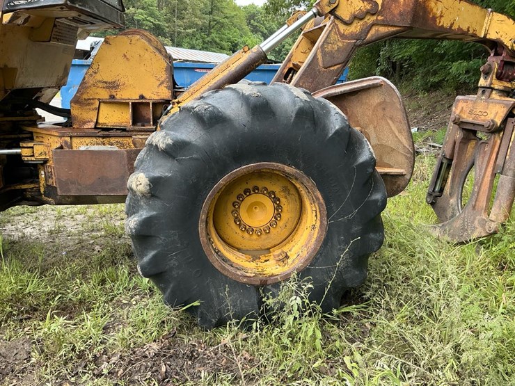caterpillar-515-image-28