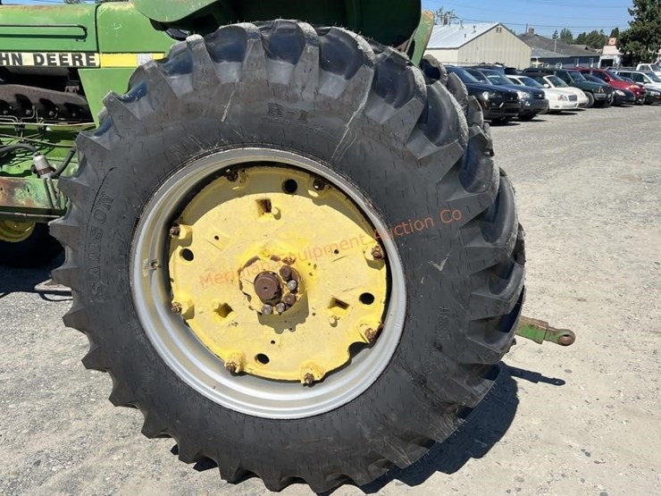 john-deere-2940-image-15