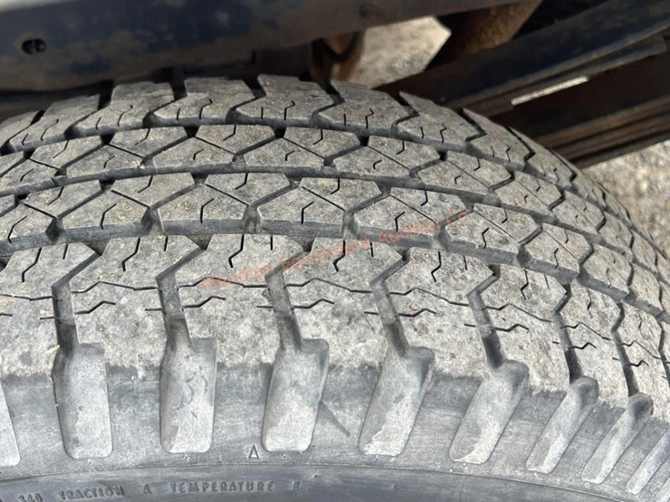 1990-chevrolet-k2500-image-17