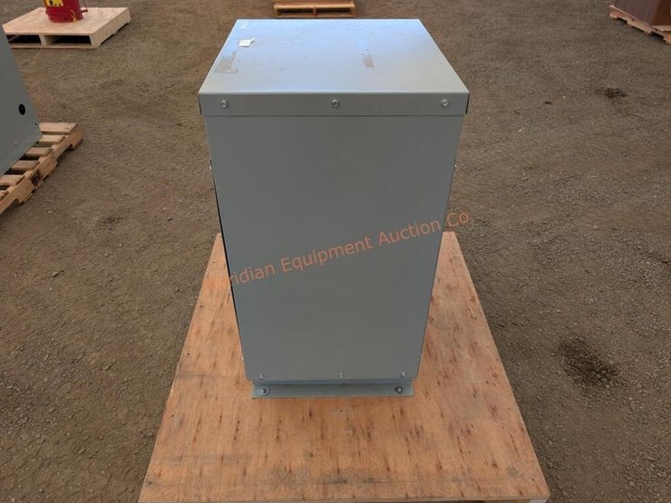 xmfr-t-6-240x-120v-1-phase-transformer-image-3