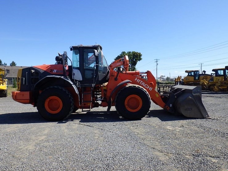 2017-hitachi-zw250-image-3