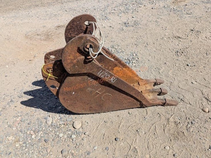 12"-backhoe-digging-bucket-image-1
