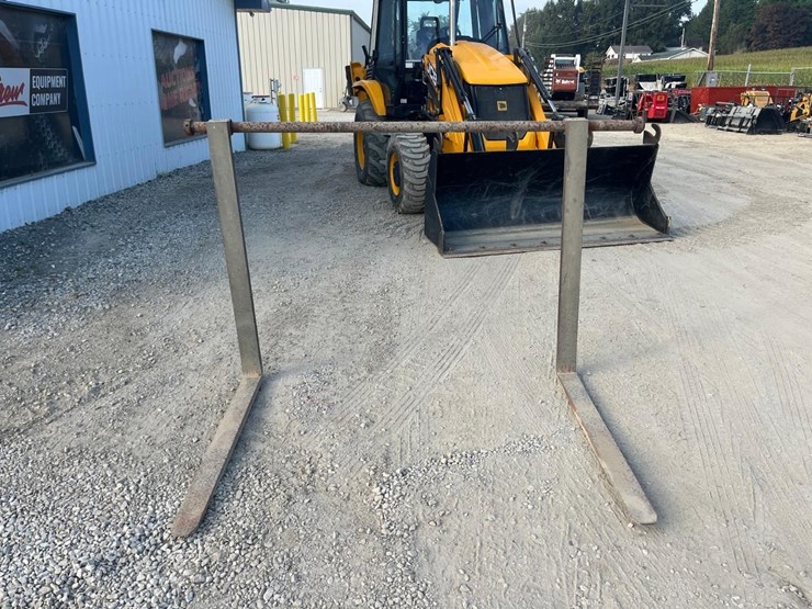 2022-jcb-3cx-image-45