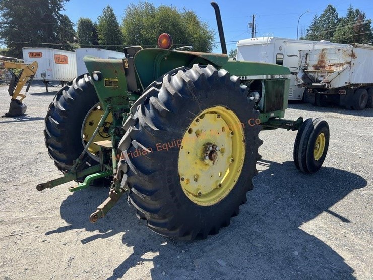 john-deere-2940-image-6
