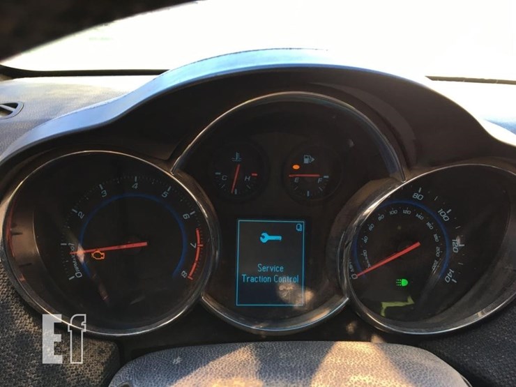 2011-chevrolet-cruze-image-6
