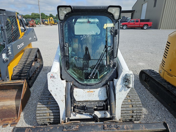 2020-bobcat-t590-image-4