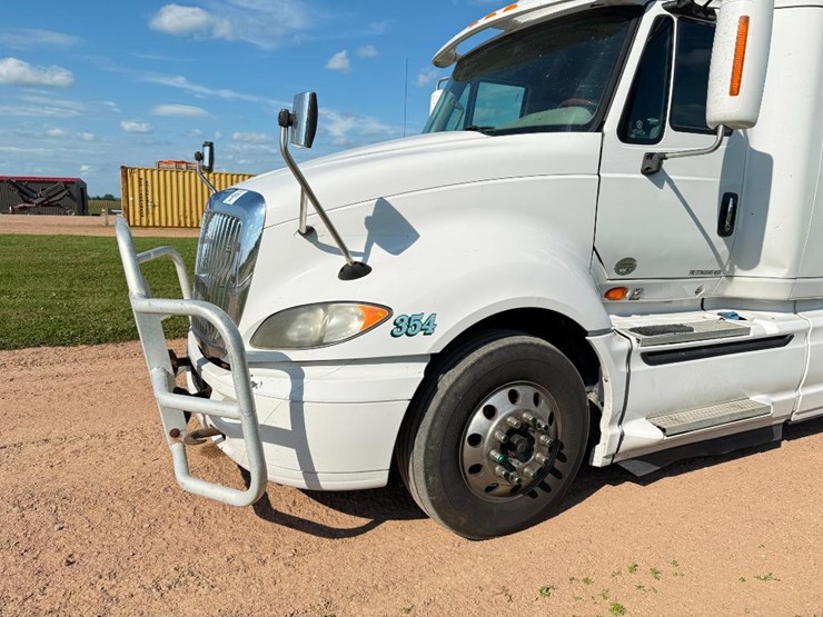 2015-international-prostar-image-18