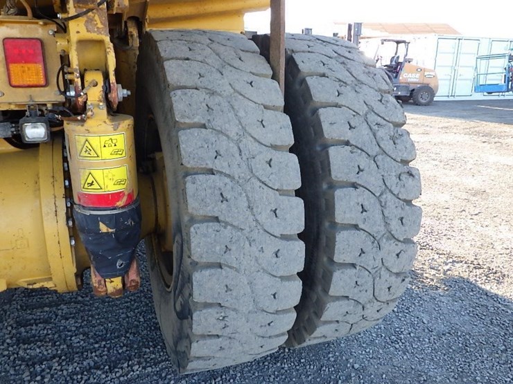 2011-caterpillar-770-image-62