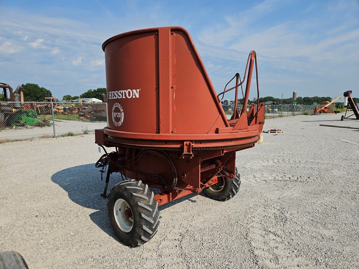 hesston-bp20-image-4