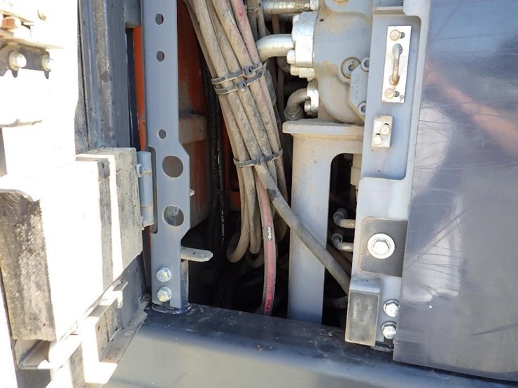 2020-hitachi-zx245us-lc-6n-image-30