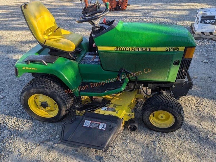 john-deere-425-image-3