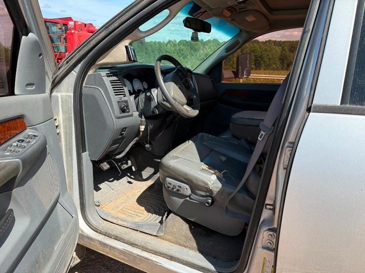2007-dodge-ram-3500-image-40