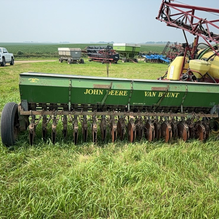 JOHN DEERE 20