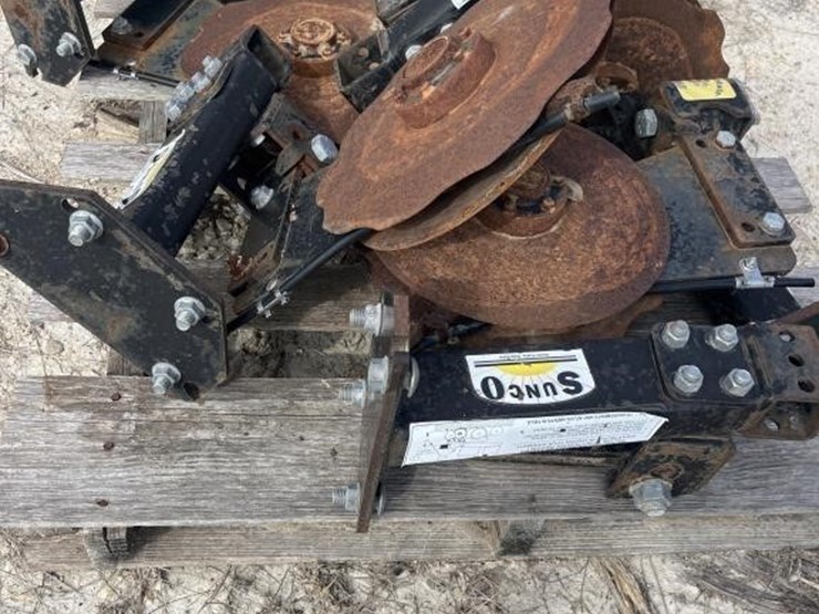 l3---sunco-fertilizer-openers-image-5