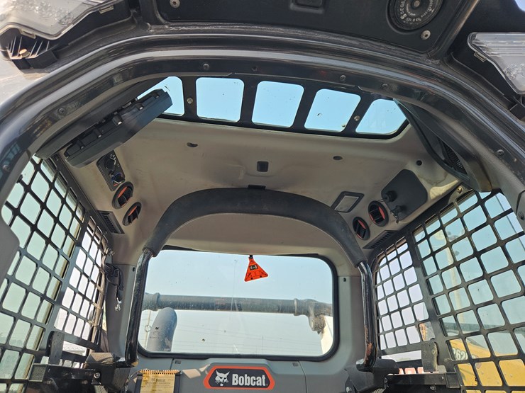 2020-bobcat-t66-image-8