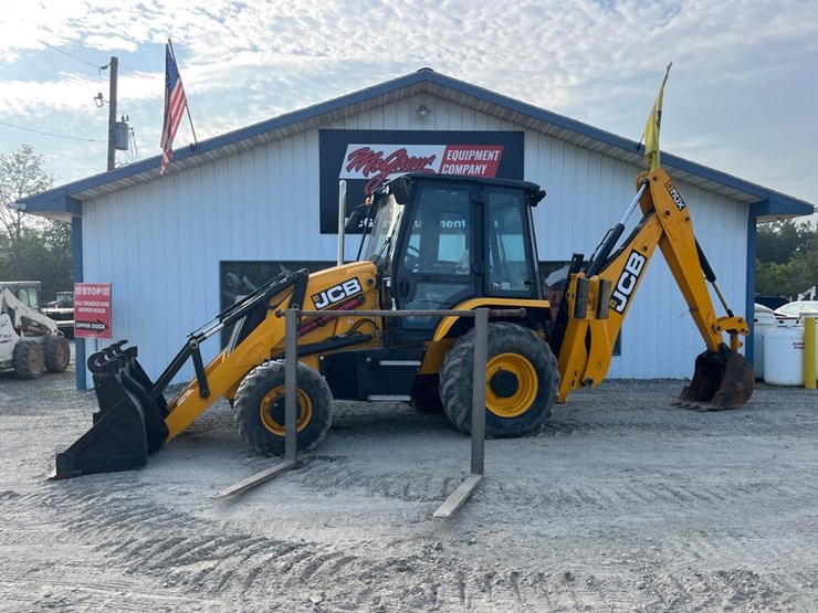 2022-jcb-3cx-image-2