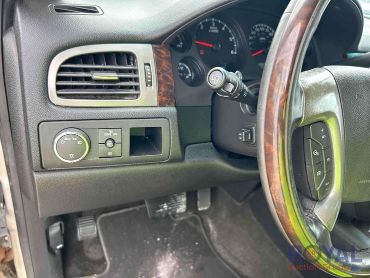2013-gmc-yukon-image-14