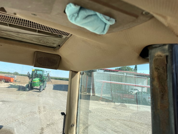 john-deere-3055-image-42