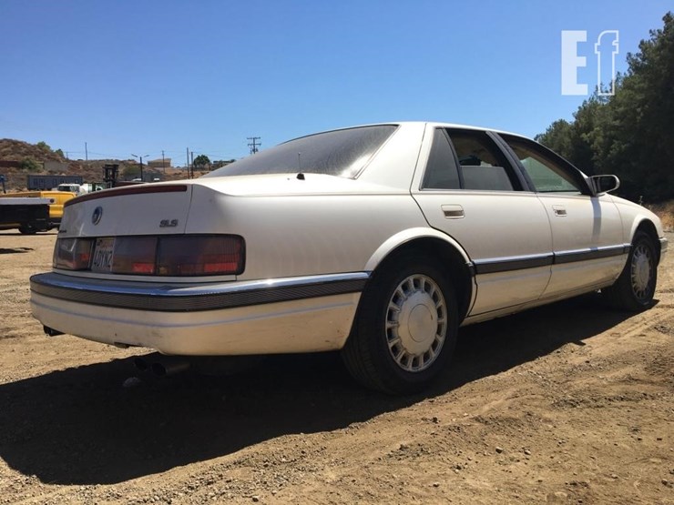 1995-cadillac-seville-sls-image-3