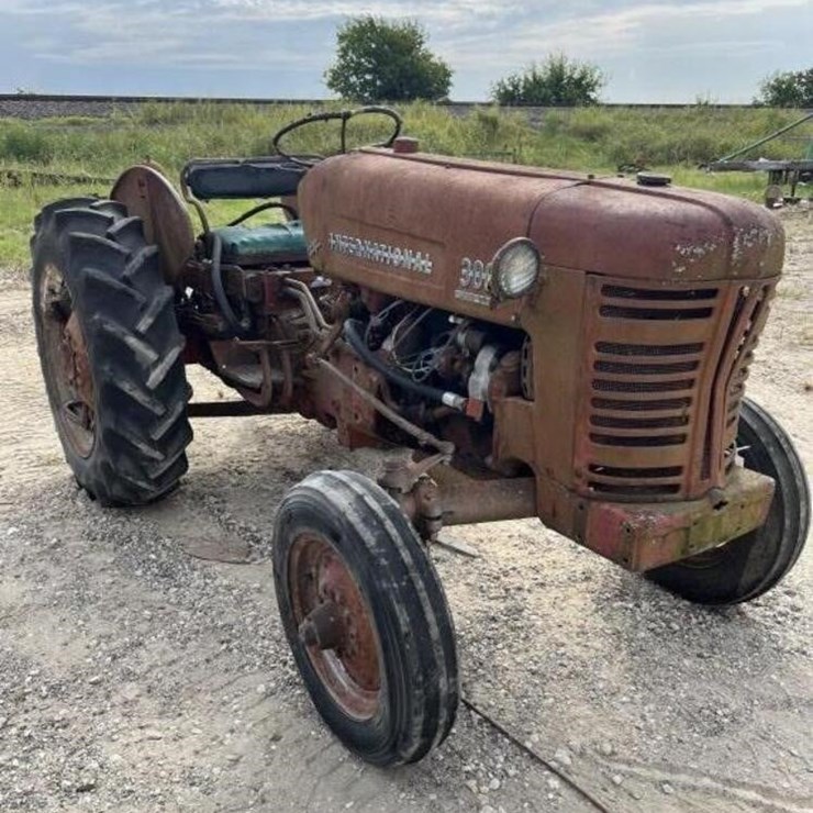 INTERNATIONAL 300