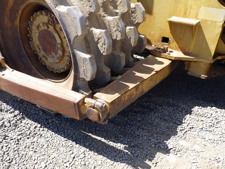 1986-caterpillar-825c-image-23