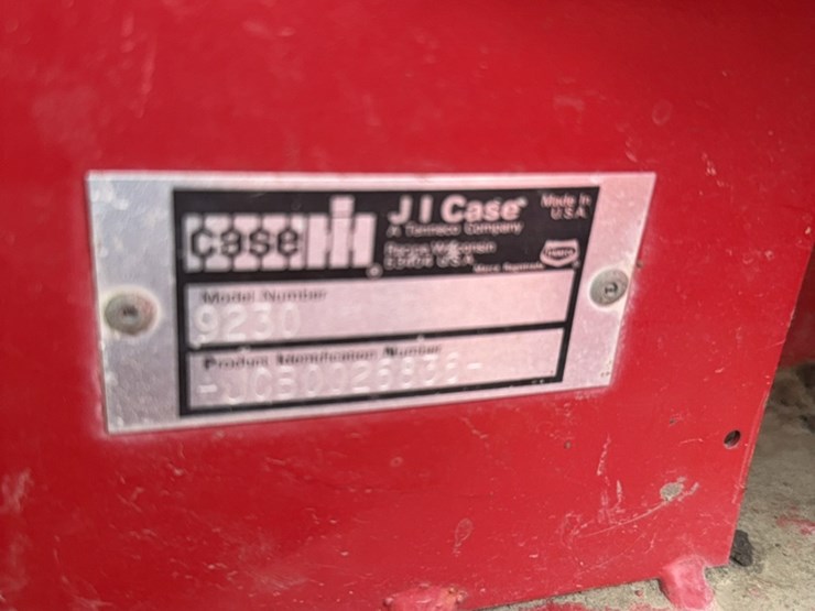 case-international-9230-4wd-tractor-image-9