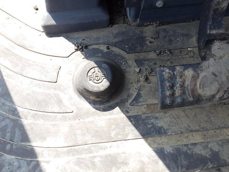 2006-deere-710g-image-45