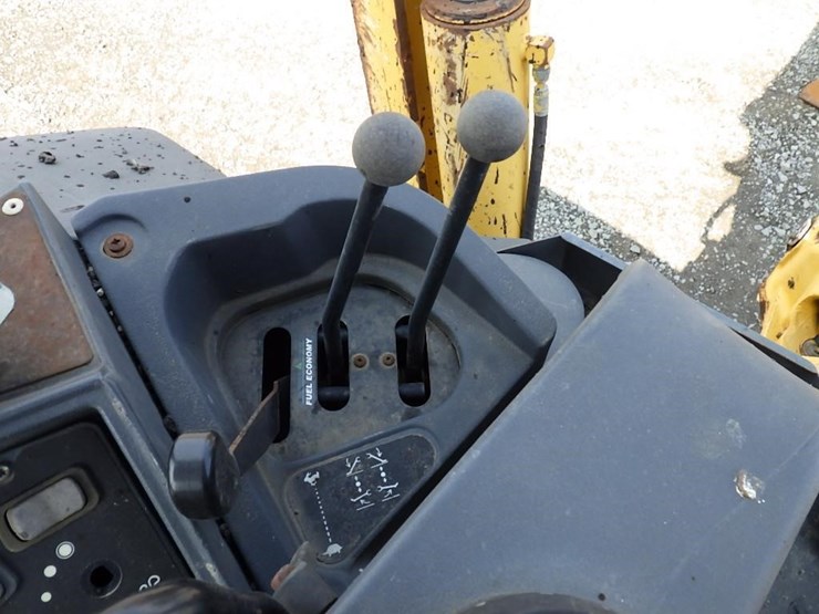 2006-deere-710g-image-41