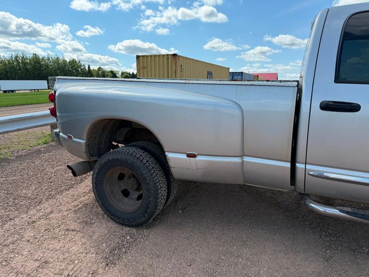 2007-dodge-ram-3500-image-11