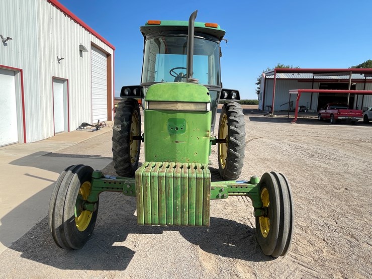 john-deere-3055-image-8