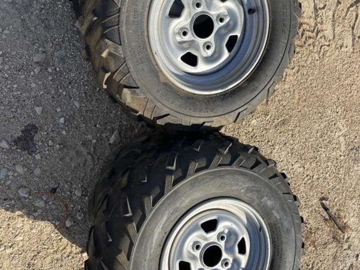 l3--(3)-25x8-12-4-hole-aluminum-wheel-image-3