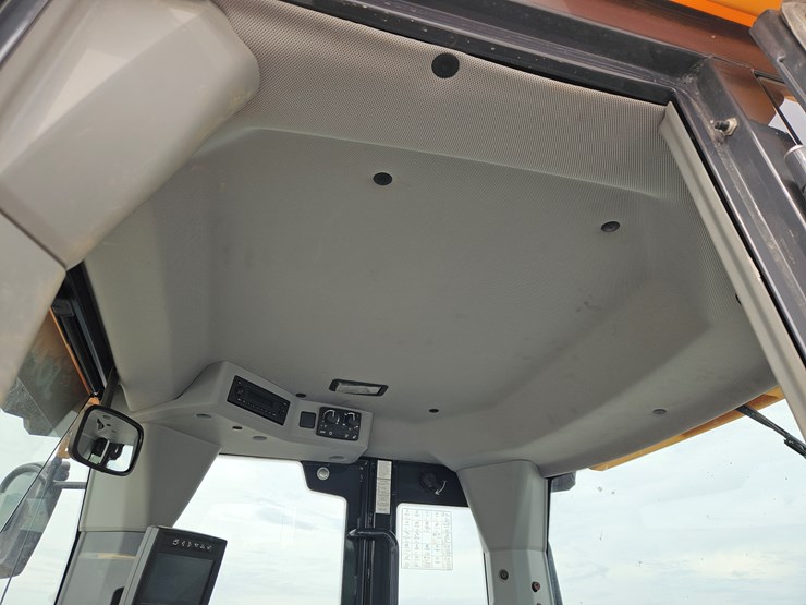 2021-deere-524p-image-9