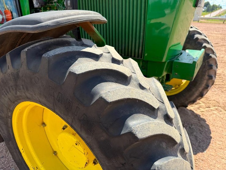 1990-john-deere-4055-image-12