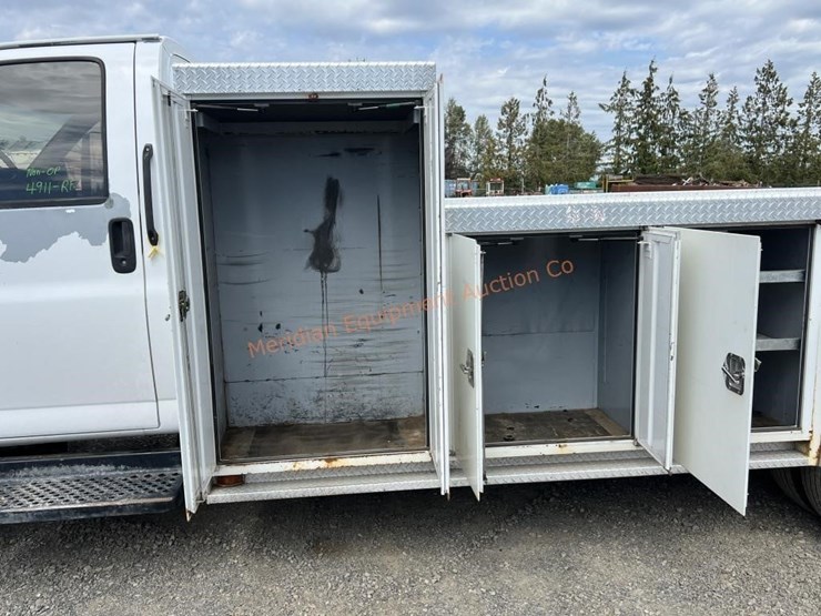 2004-gmc-topkick-c4500-image-26