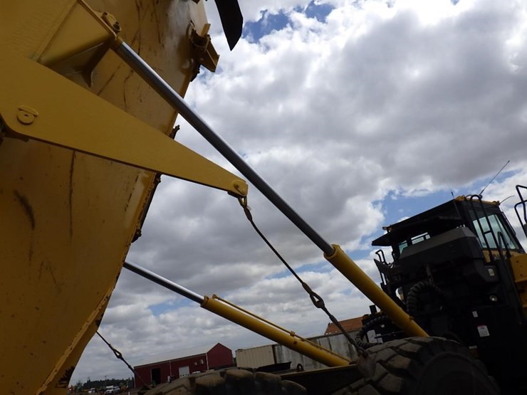2016-komatsu-hm400-5-image-10