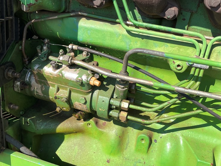 john-deere-3055-image-13