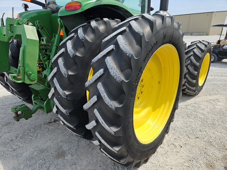 2013-john-deere-8310r-image-6
