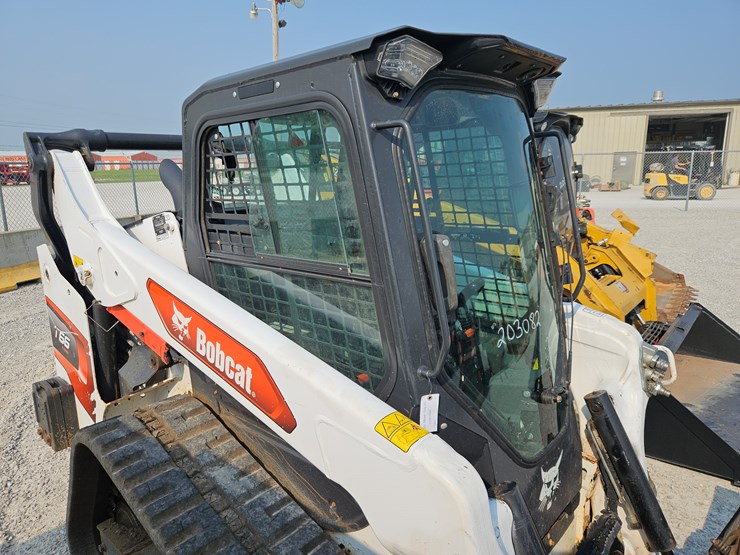 2020-bobcat-t66-image-22