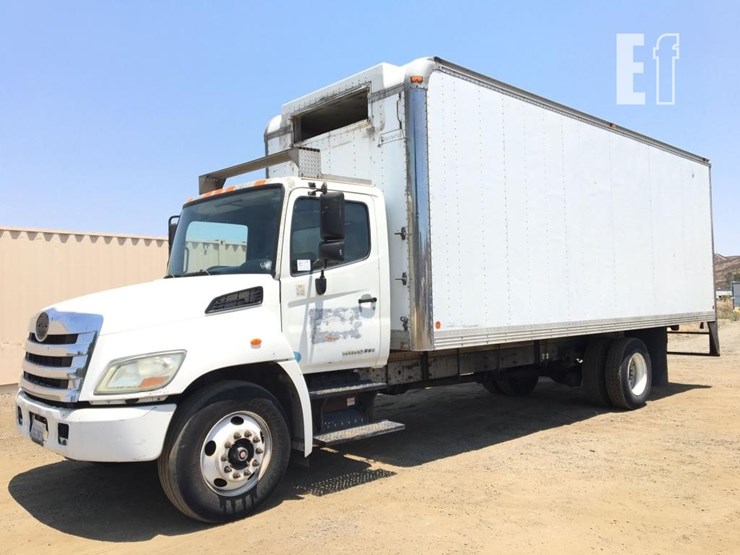 2013-hino-338-image-1