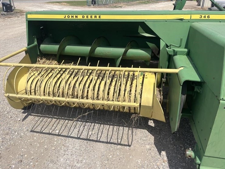 john-deere-346-image-4