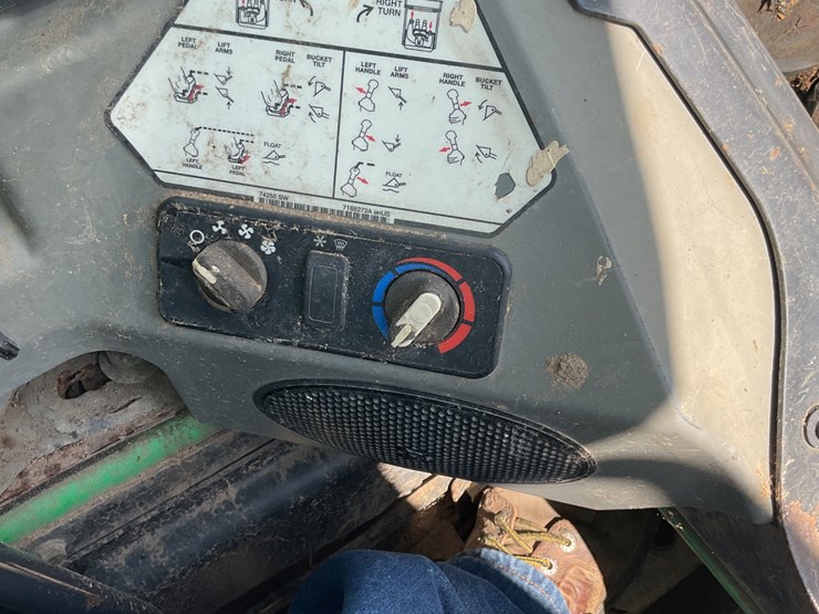 2015-bobcat-s510-image-12
