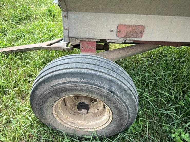 galvanized-flair-box-wagon-w/-hyd-hoist-image-9