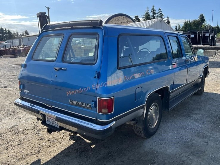 1991-chevrolet-suburban-image-5