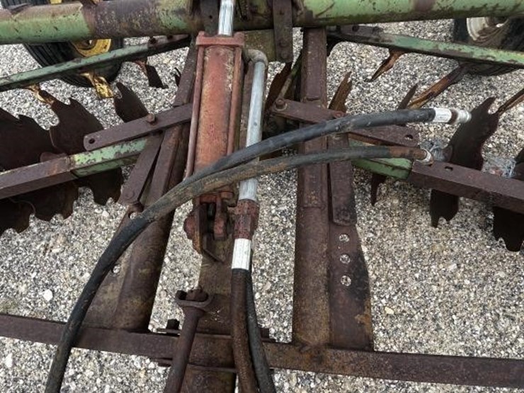 john-deere-14-image-6